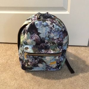 Small floral Hershel backpack
